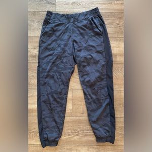 Athleta Brooklyn Textured Jogger